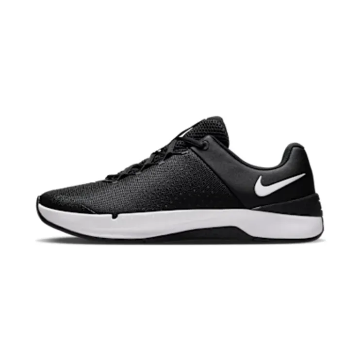 Nike MC 4 “Black / White” (IM3575-003)