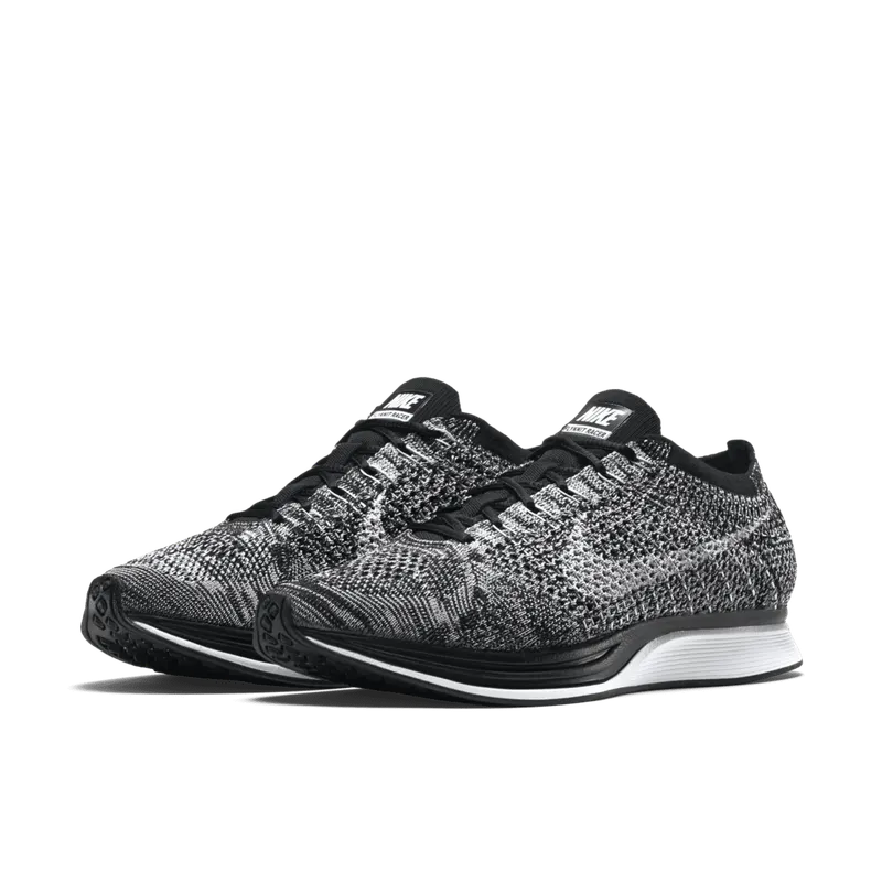 Nike Flyknit Racer Oreo 2.0 (526628-012)