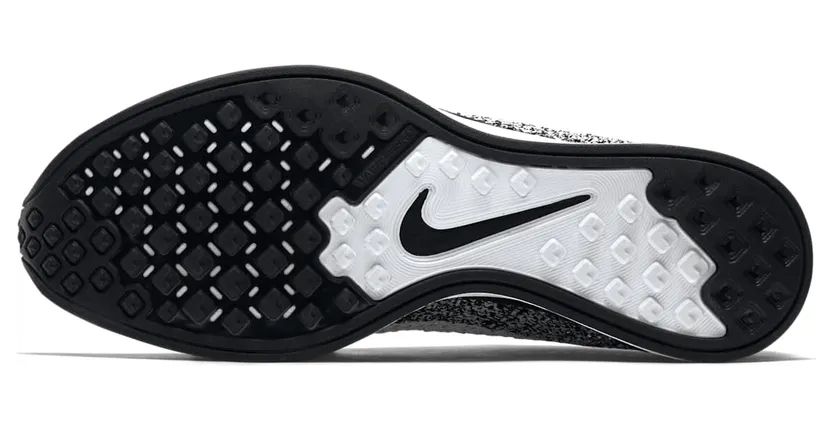 nike-flyknit-racer 526628-012