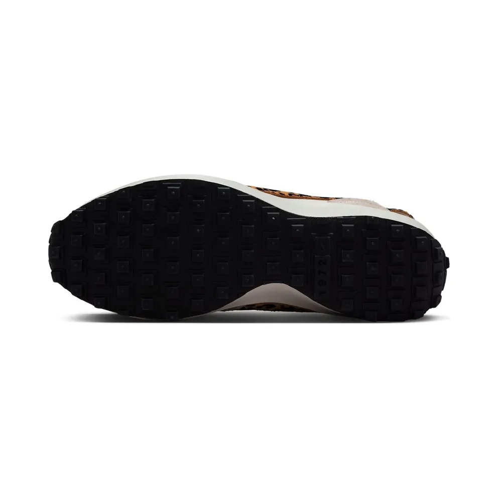 Nike Waffle Debut “Phantom Summit White Black Sesame” (HF1856-001)