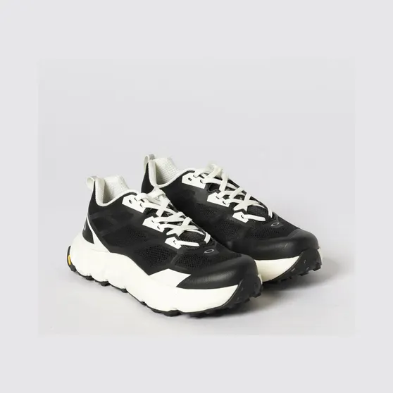 Oakley Light Breathe Sneakers in Polyester Black (F0F100588NERO)