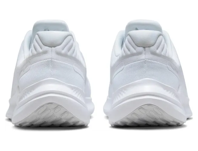 nike-quest-5 DD0204-100