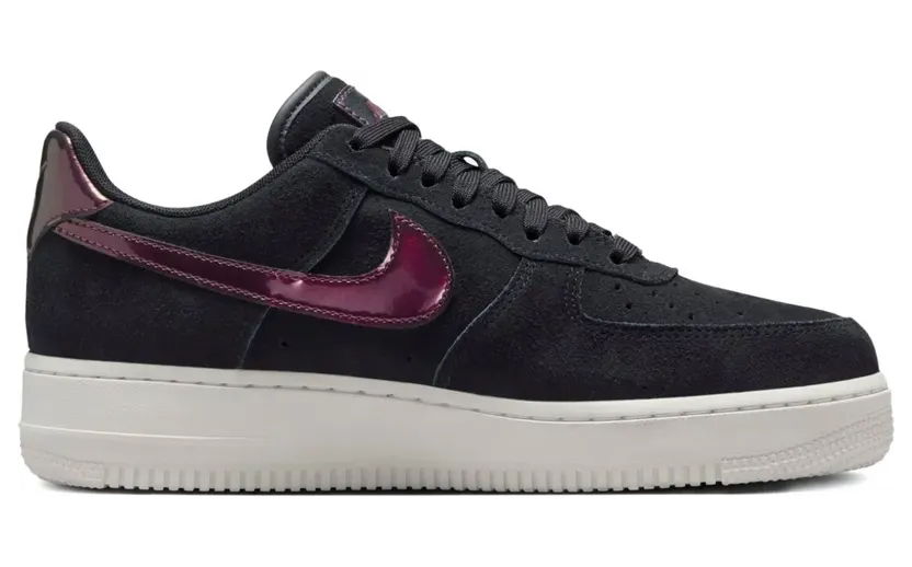 Nike Air Force 1 ’07 sneakers – Roze (HJ4401)