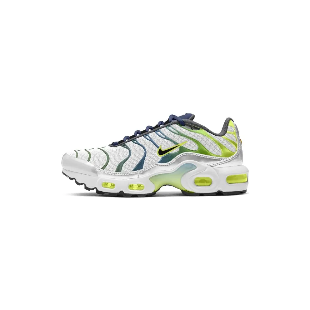 Nike Air Max Plus Older Kids’ White (CD0609-101)