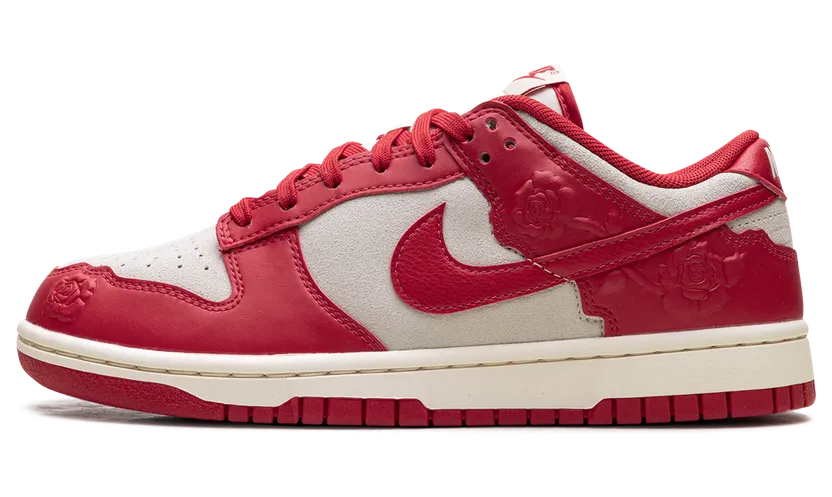 Nike Dunk Low “Red Roses” (HF1986-100)