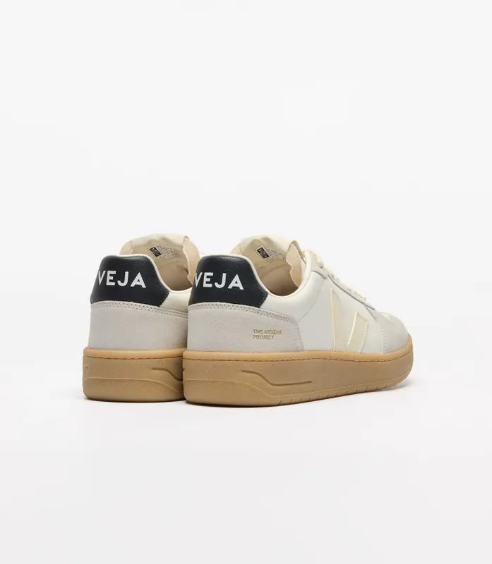 Veja V-82 O. T. Leather Low-Top with Sustainable Sole Yellow Cream (VE3320942)