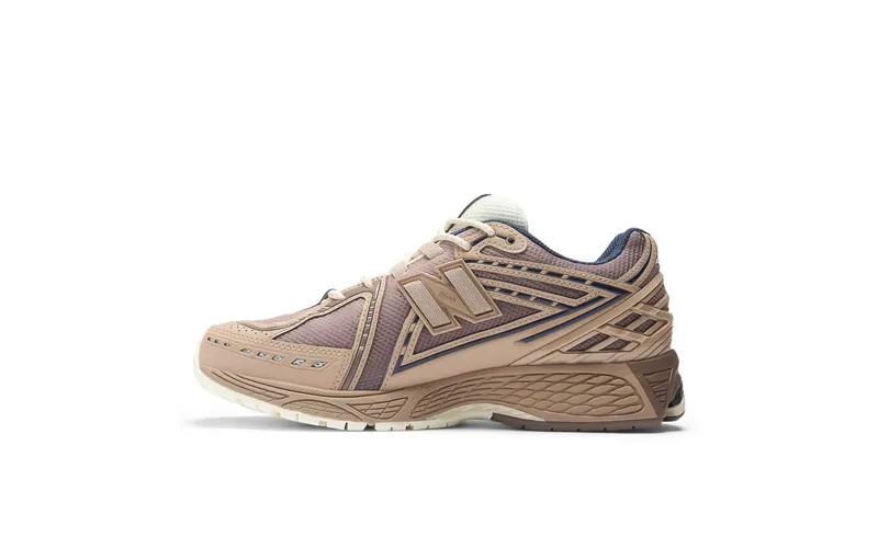 New Balance 1906R “Earth Shadow / Flat Taupe” (U1906REN)