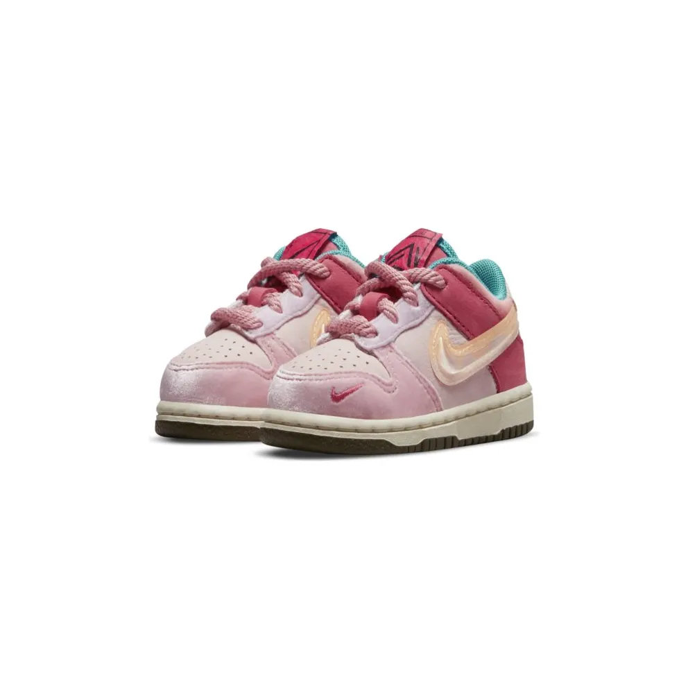 Nike Dunk Low Social Status Free Lunch Strawberry Milk (TD) (DM3350-600)