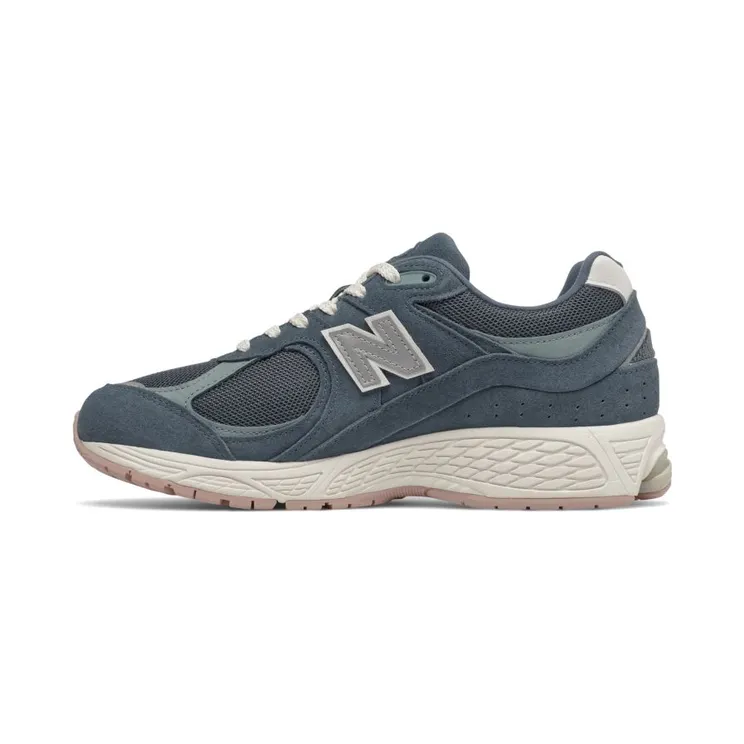 new-balance-2002r M2002RHC