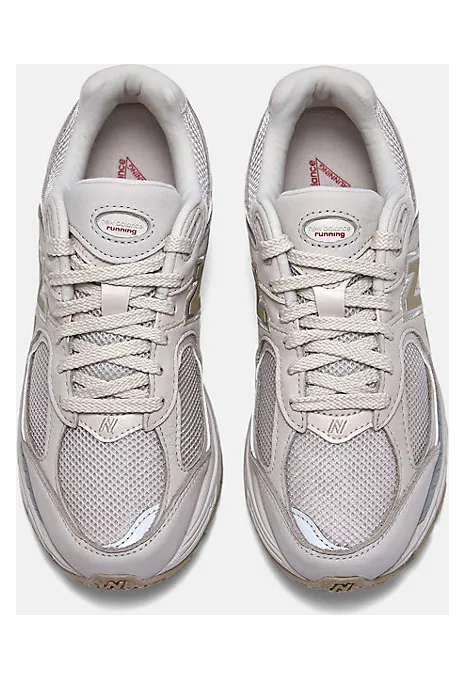 new-balance-2002r ML2002R3