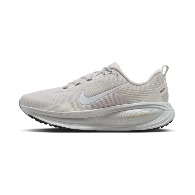 Nike Vomero 18 “Vast Grey / Summit White / Hemp / Wolf Grey” (HM6803-009)