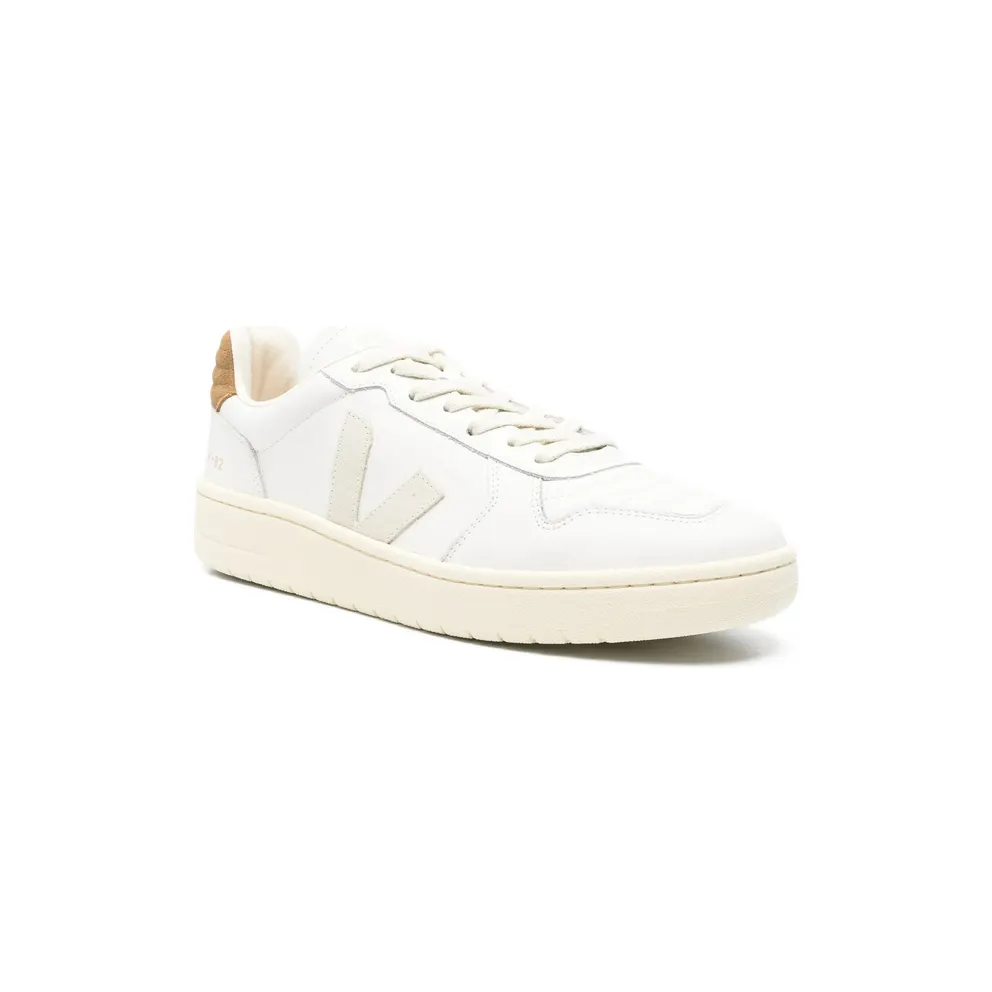 Veja V-82 II Leather “White” (VF3321447)