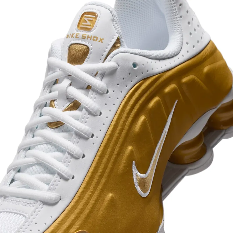 Nike Shox R4 GS “Metallic Gold White” (CW2626-700)