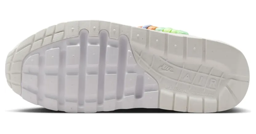 nike-air-max FN4782-100