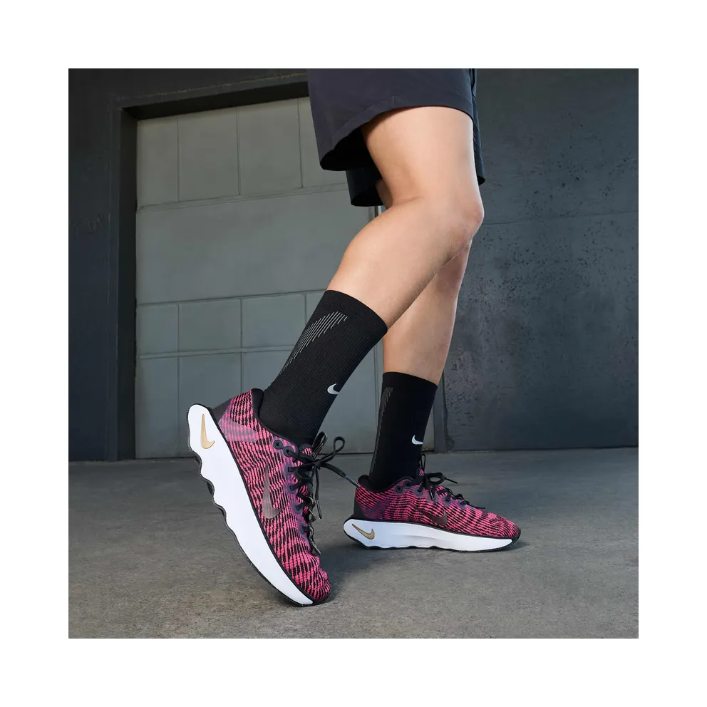 Nike Motiva Black Metallic Gold White Fireberry (DV1238-005)