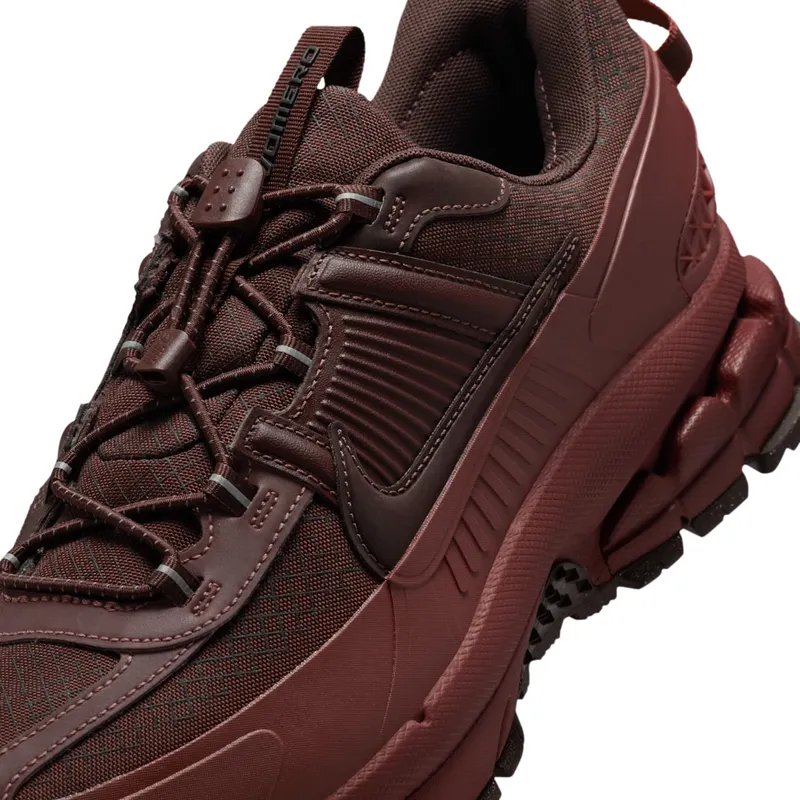 Nike Vomero Roam Bruin (HV6901-200)