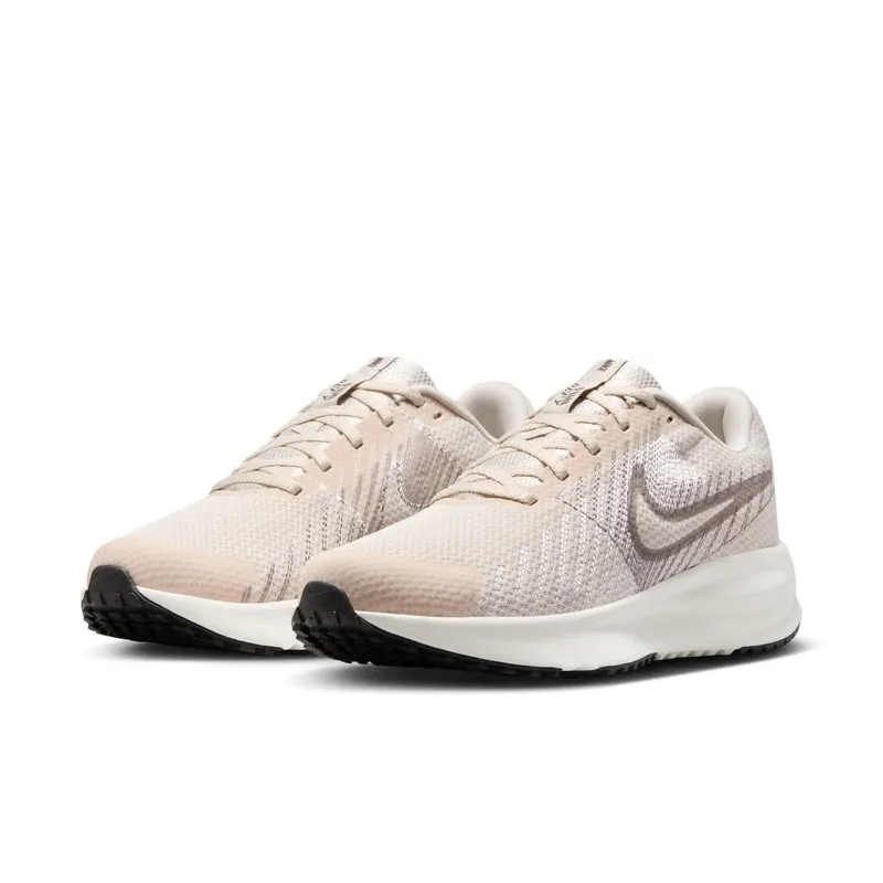 Nike Defy all Day Bruin (HM9593-100)