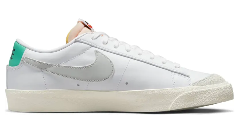 nike-blazer DA6364-109
