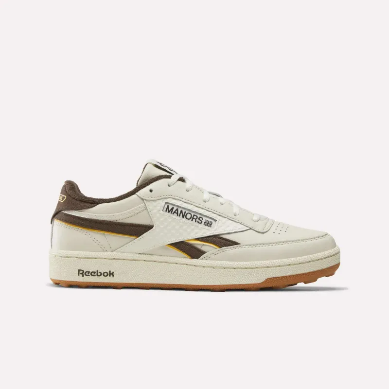 MANORS x Reebok Club C Revenge: een golfschoen die nergens naar golf ruikt