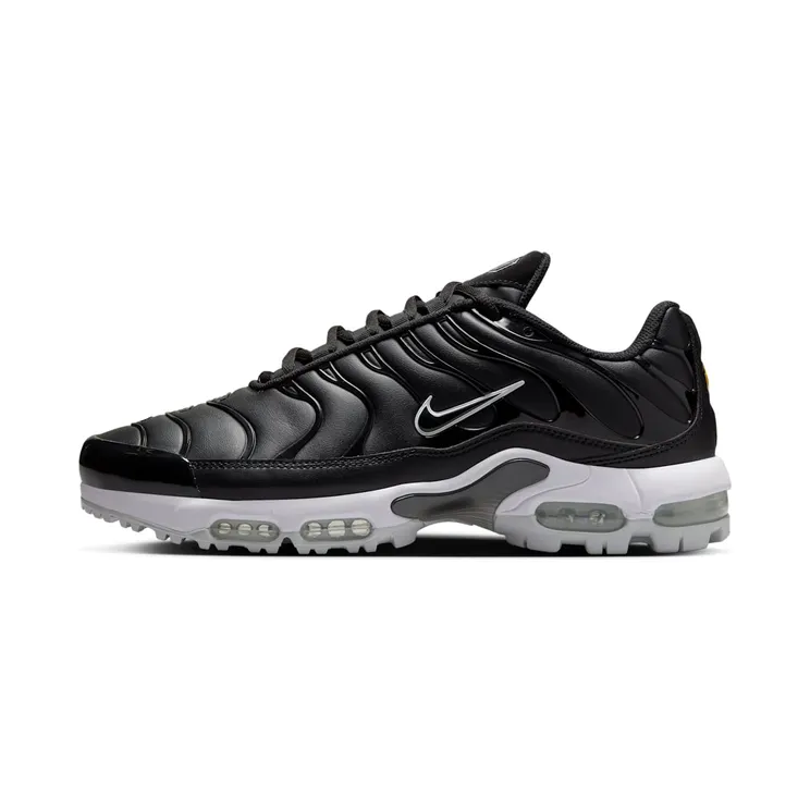 Nike Air Max Plus Golf Black Leather “Black / Gold / Salsa Red / White” (FZ4150-001)