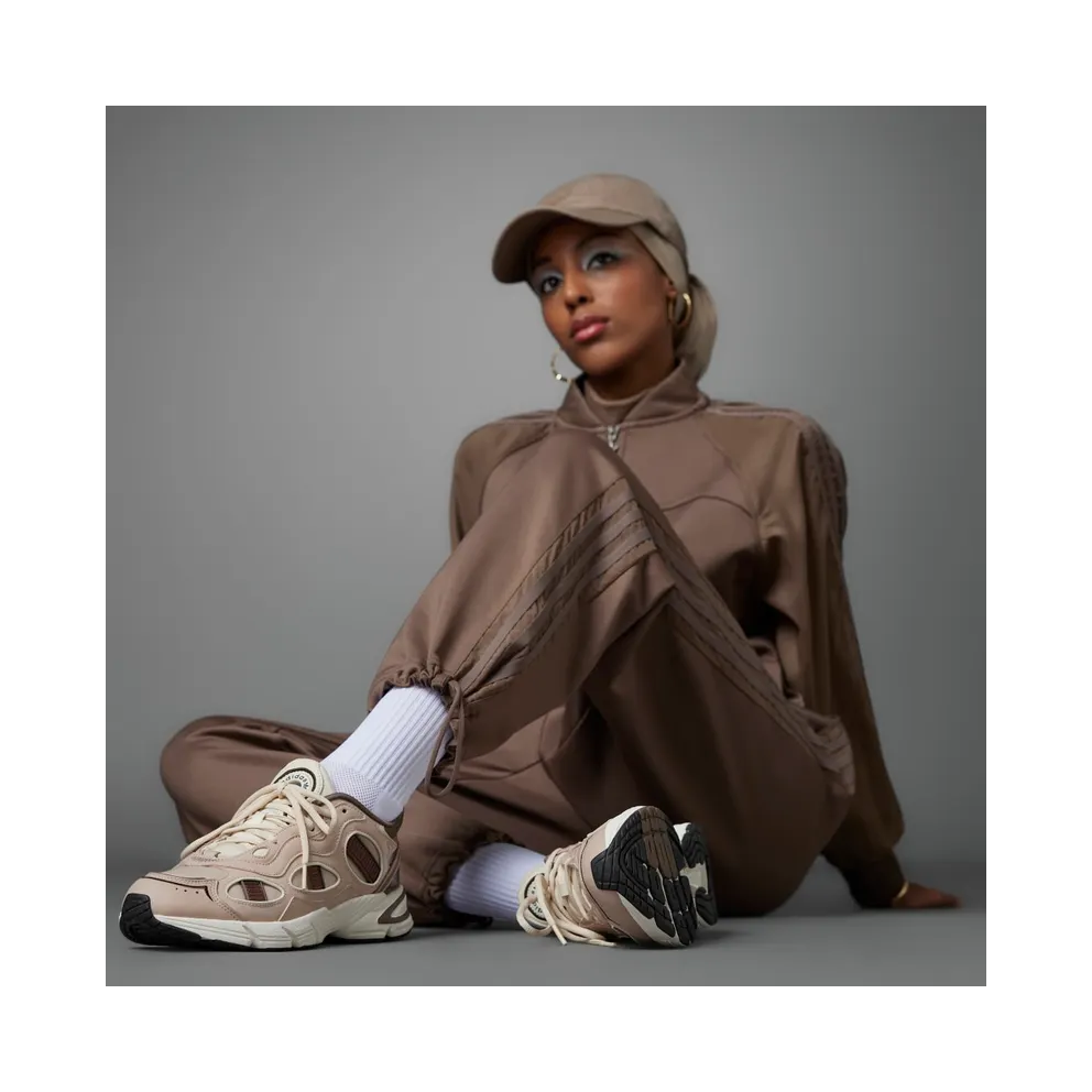 adidas Astir SN Wonder Taupe / Clay Strata / Earth Strata (HQ8930)
