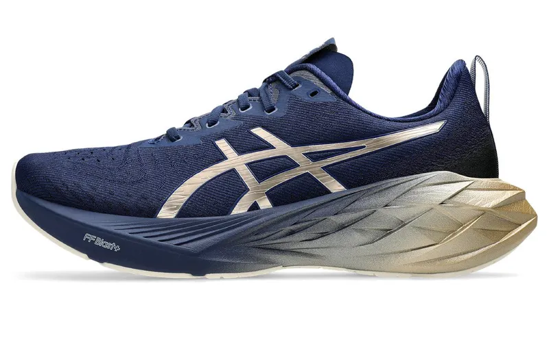 ASICS Novablast 4 Platinum Blue Expanse Champagne (1011B945-400)