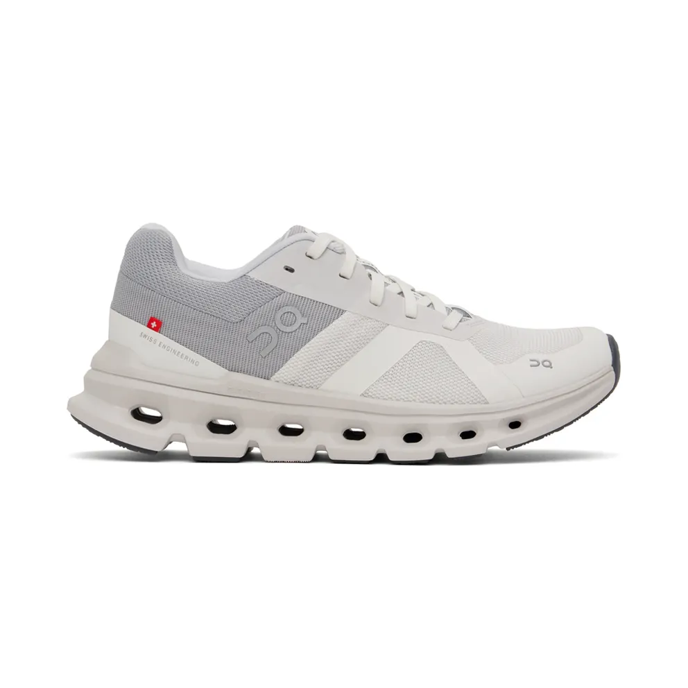 On Grey & White Cloudrunner Sneakers (46.99015)