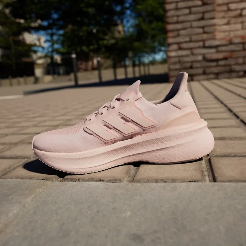 Adidas Ultraboost 5 Sandy Pink / Sandy Pink Met. / Zero Metalic (ID8845)