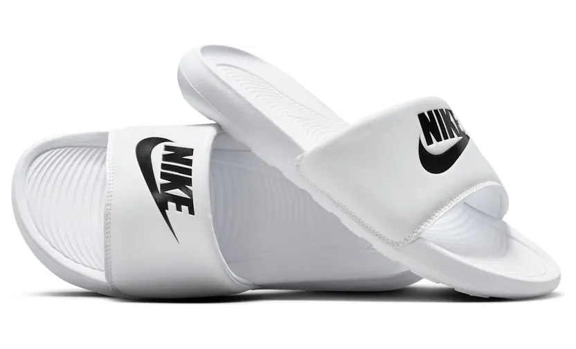 Nike Victori One Slipper voor dames Wit (CN9677-100)