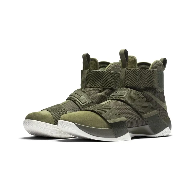 nike-lebron-soldier-10 911306-330