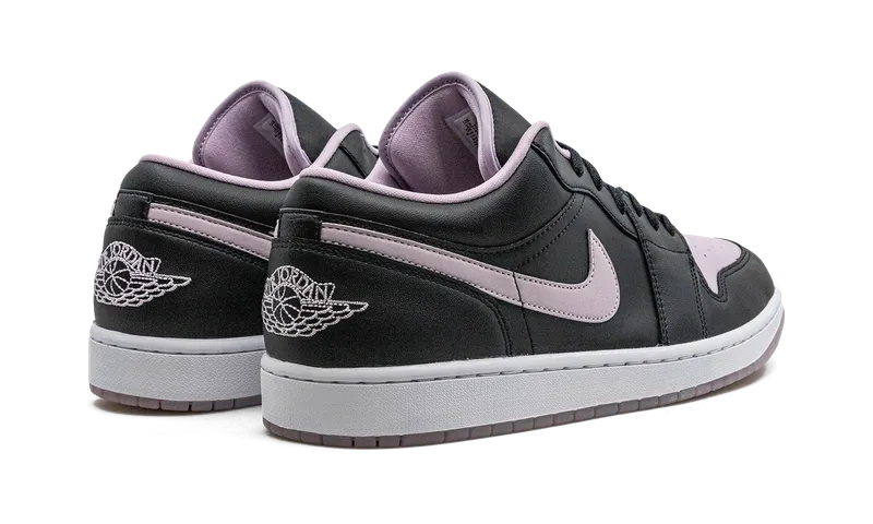 Jordan 1 Low SE “Iced Lilac” (DV1309-051)