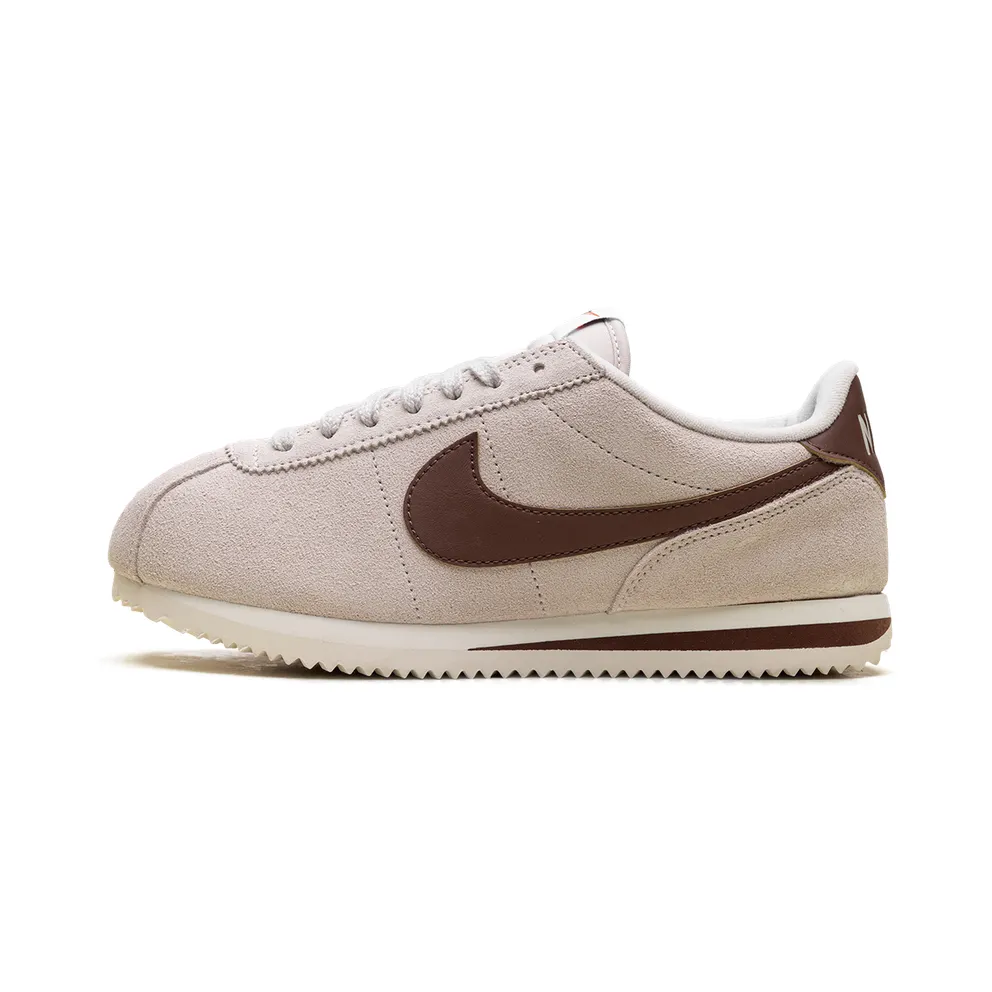 Nike Cortez “Light Orewood Brown Fauna Brown” (IB1857-100)