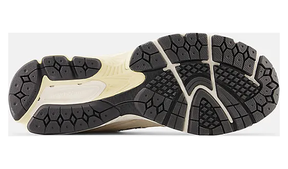 new-balance-2002r M2002RCC