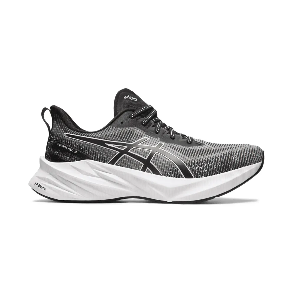 Asics NOVABLAST 3 LE Black/White (1011B591.001)