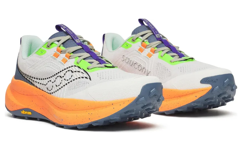 SAUCONY Xodus Ultra 4 “White / Turmeric” (S21032-150)