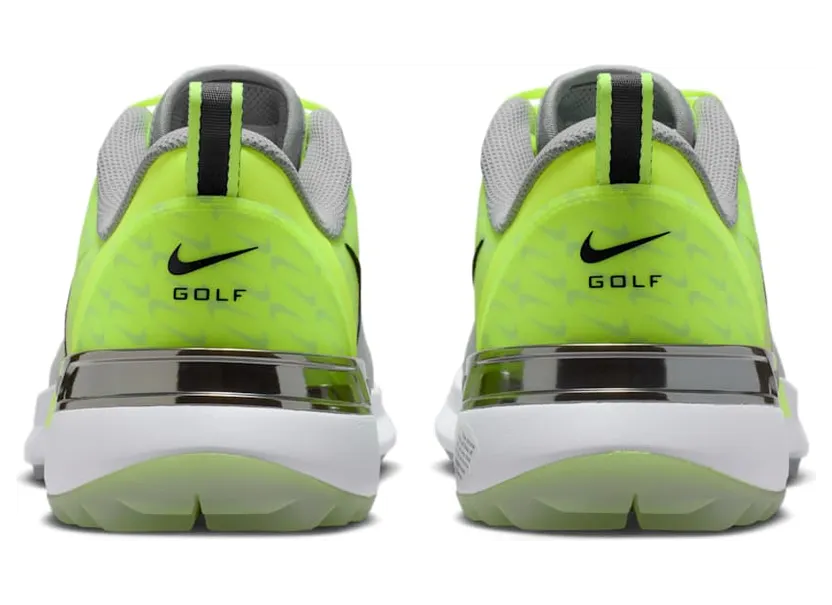 nike-sneaker IO8142-001