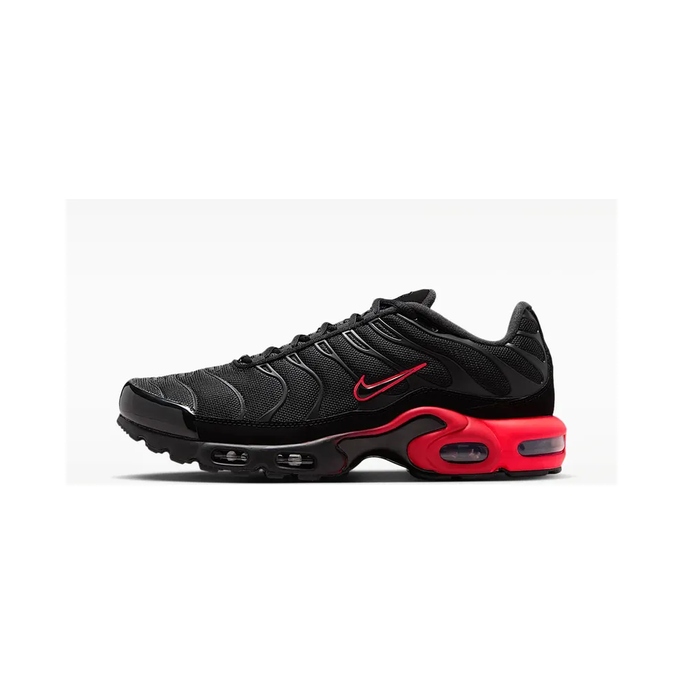 Nike Air Max Plus “Black / Bright Crimson” (IX0385-001)