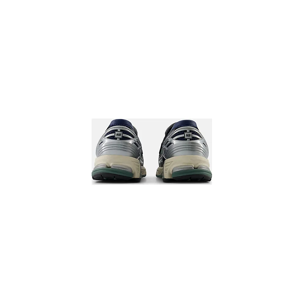 New Balance 1906L “Silver Metallic Dark Juniper” (U1906LOA)