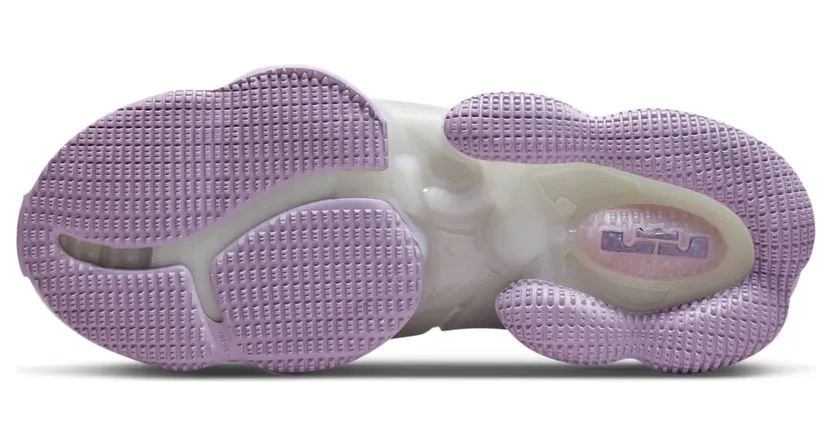 nike-lebron-19 CZ0203-004