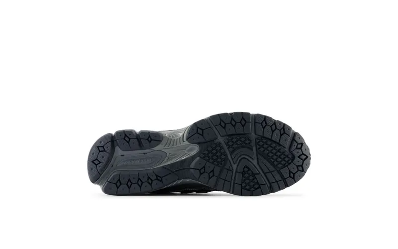 New Balance 1906R “Phantom Dark Grey Metallic Silver” (M1906RES)