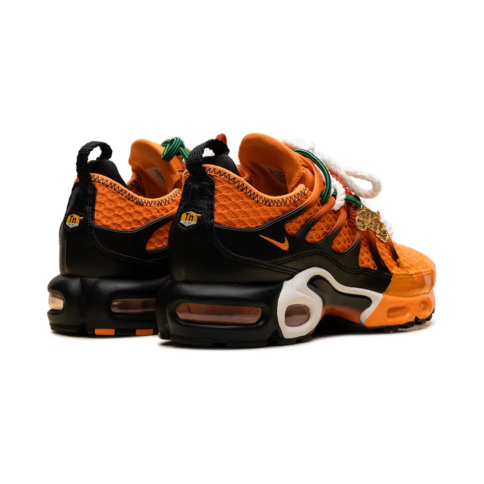 Nike Air Max Plus “Homecoming Safety Orange” (IM4960-800)