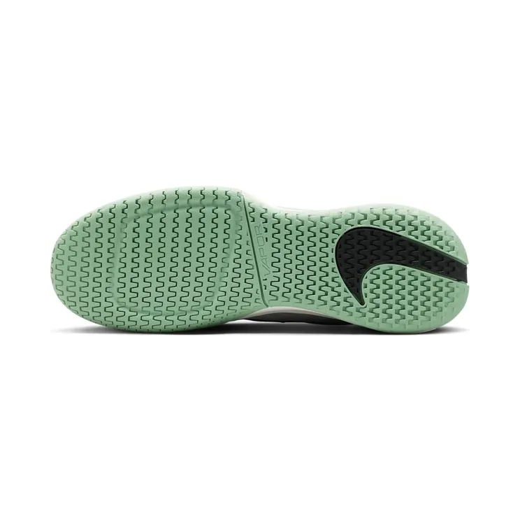 nikecourt FZ2161-003