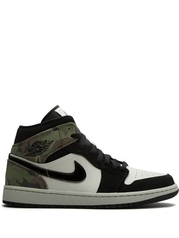 Jordan Air Jordan 1 mid-top – Black (CW5490)