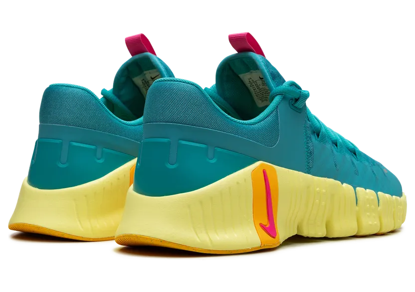nike-free DV3949-302