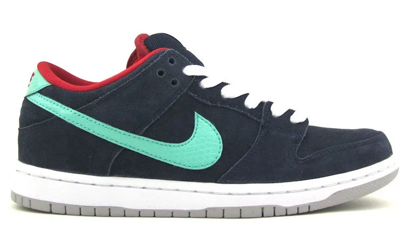 Nike Dunk SB Low Obsidian Crystal Mint