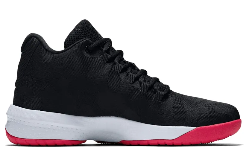 jordan-b-fly 881446-015
