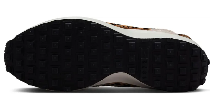 nike-waffle-debut HF1856-001