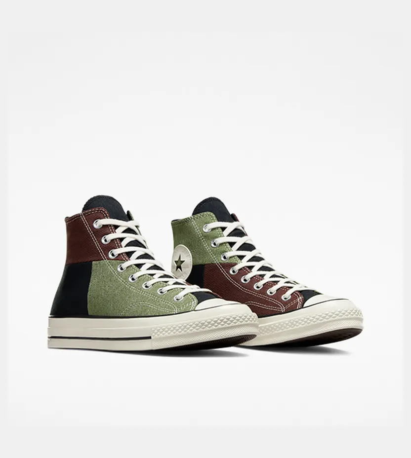 converse-chuck-taylor-all-star A04509C