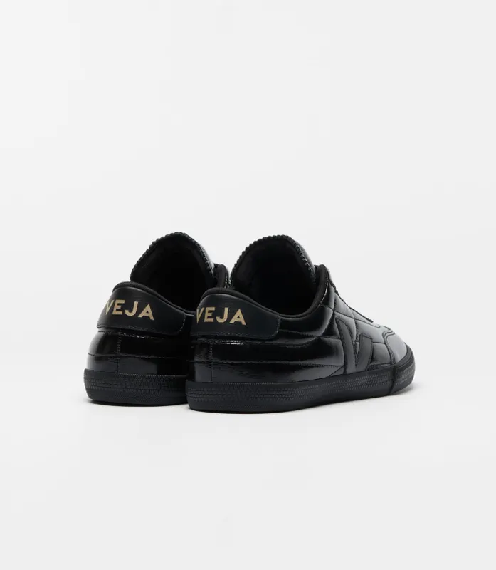 VEJA Penenka aus Lackleder – Black (FU0221394)