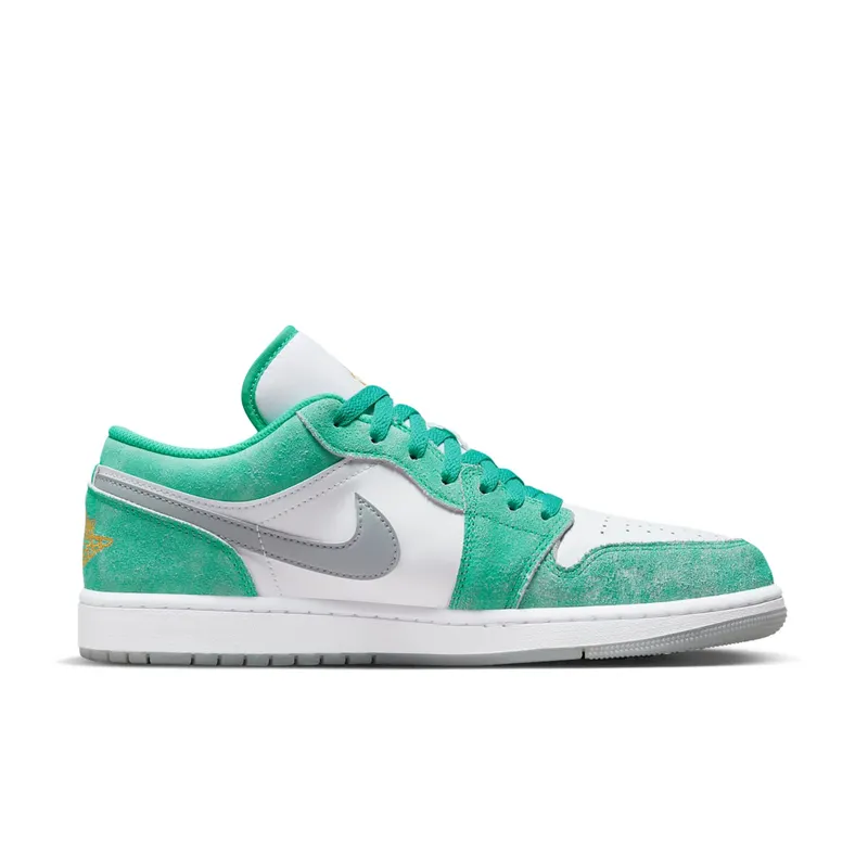 Air Jordan 1 Low SE “New Emerald” (DN3705-301)
